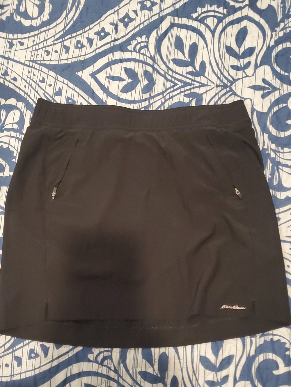 Eddie Bauer Black Athletic Skirt with Zip Pockets